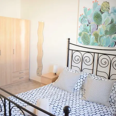 Villa Imogen With New Heated Swimming Pool Playa Blanca (Lanzarote)